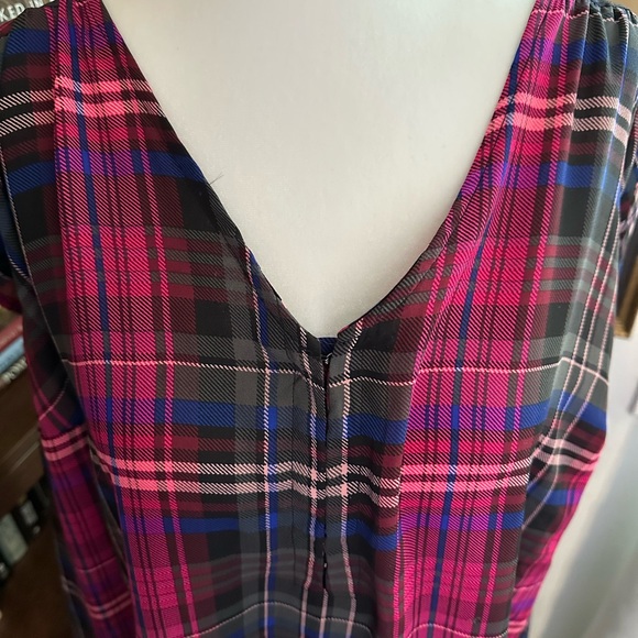 Torrid Harper Pink and Black Cap Sleeve Blouse - Picture 2 of 5